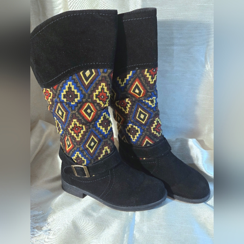 Muk Luks Slouchy Colorful Patterned Women's Boots - Picture 9 of 11